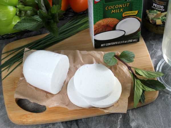 Постный сыр Моцарелла (из кокосового молока)
