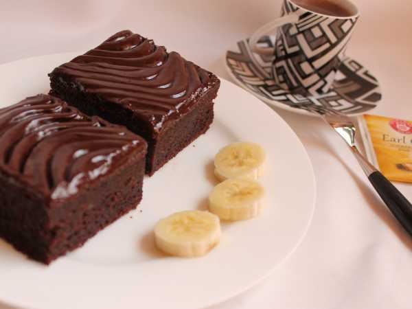 Шоколадный ПП торт с бананом и творожным кремом